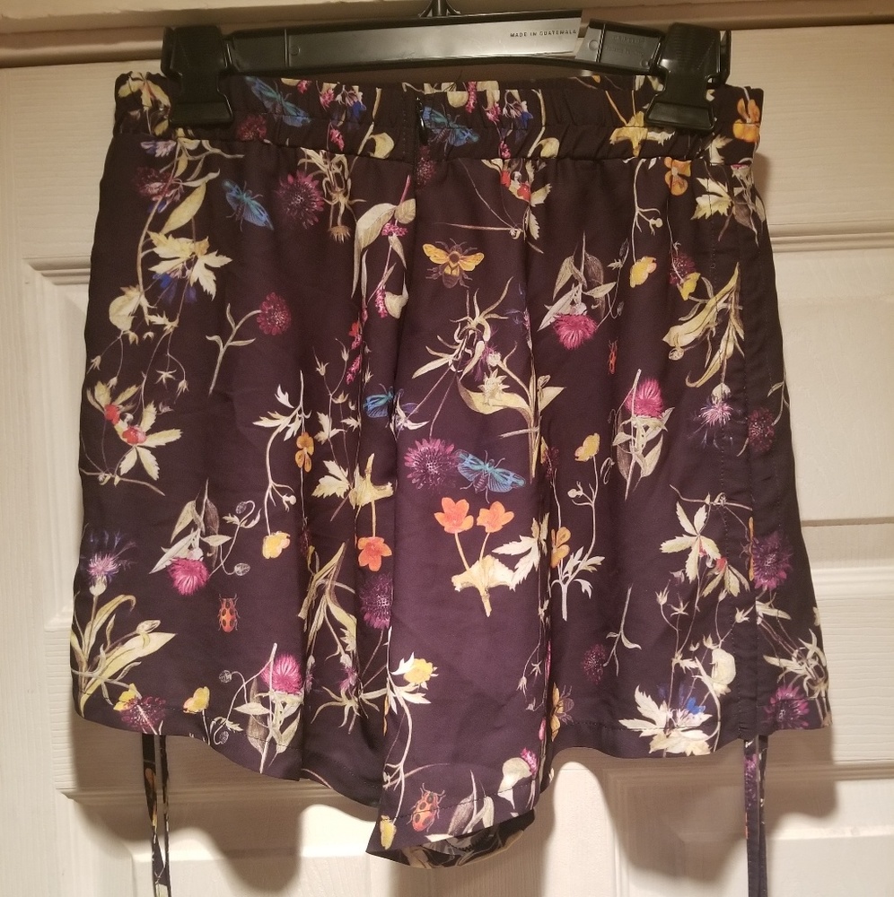 Oh my love floral shorts